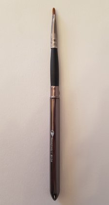 1206 Eyeshadow Corners Brush