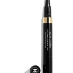 Chanel Eclat Lumiere Highlighter Face Pen